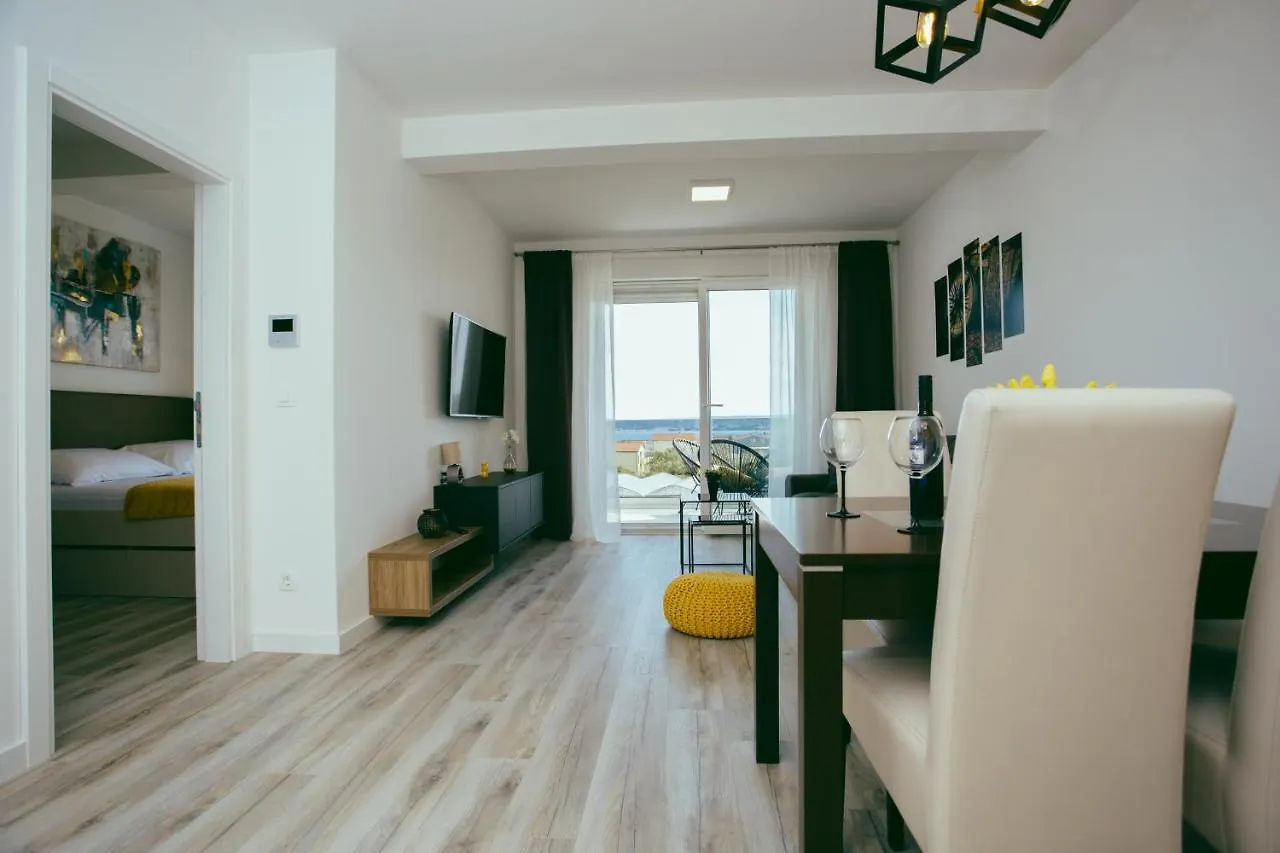 Apartment Apartman G&T Kastela Croatia